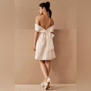 NWT Amsale Alix Dress with Bow Back detail